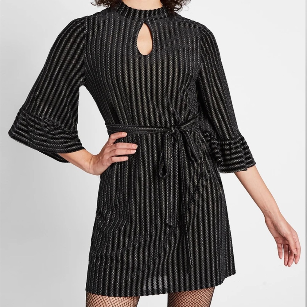 ModCloth Fab Feedback Mock Neck Dress Black Size Small